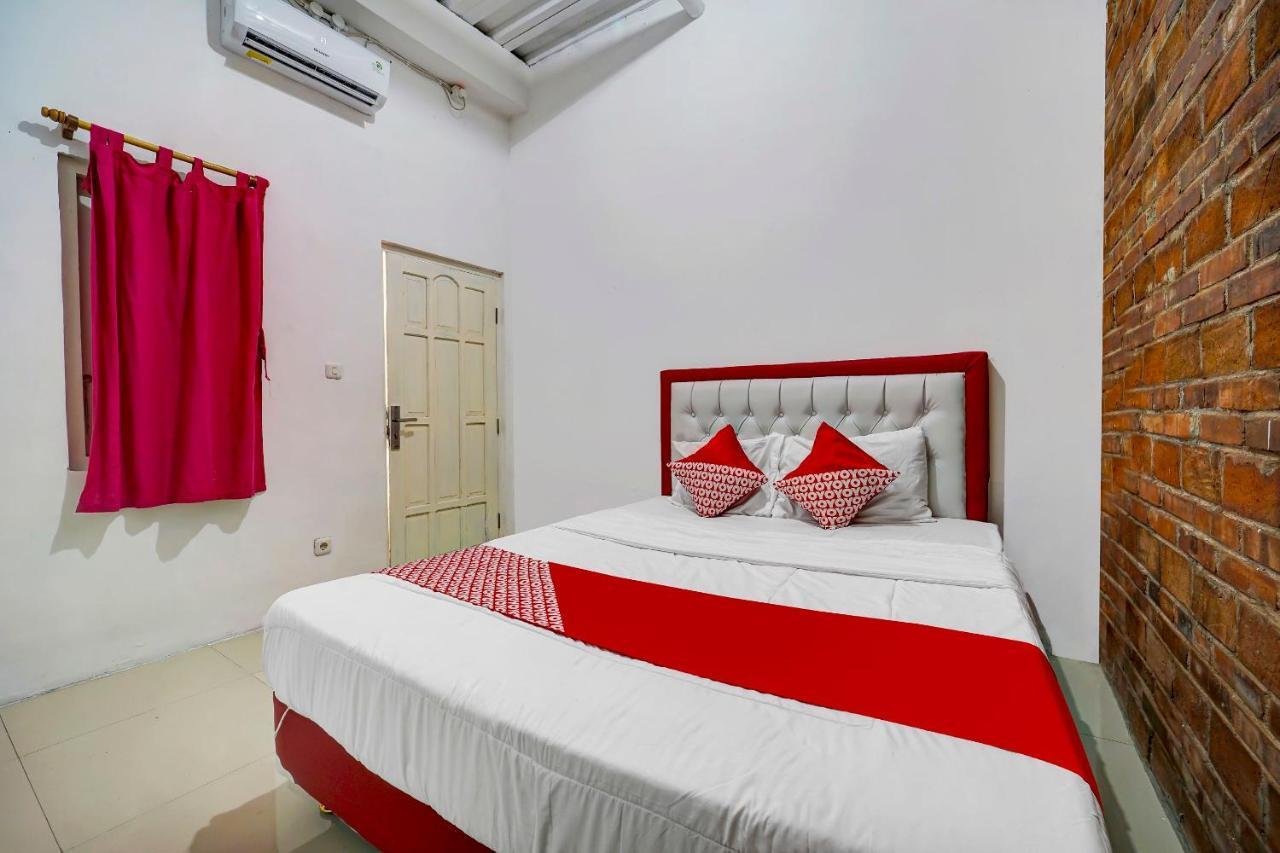 Super Oyo 91173 Guesthouse King Puntodewo Pakualaman Extérieur photo